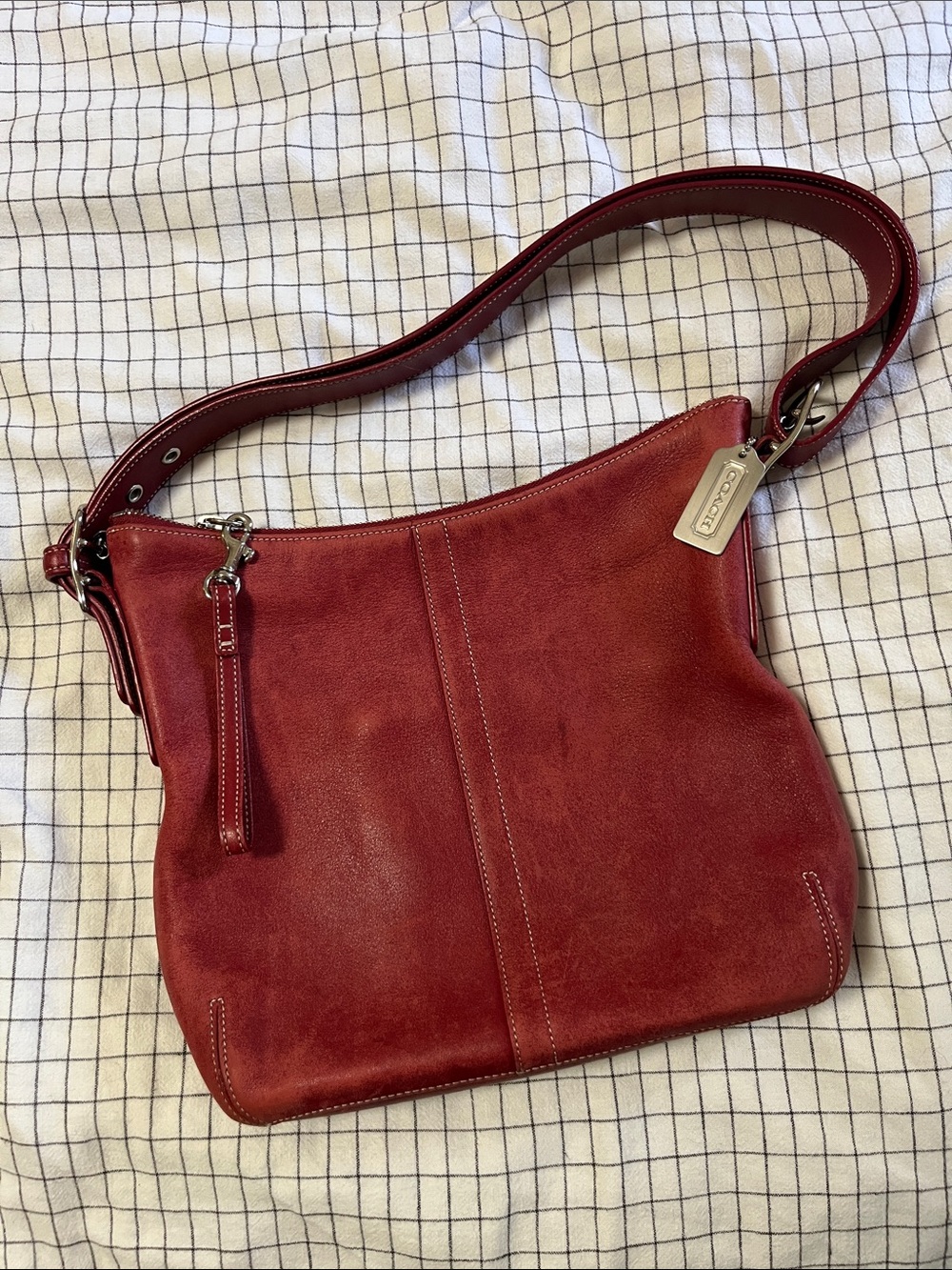 Vintage Red Coach Shoulder Bag - Picture 4 of 6